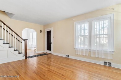 11 Turner Place, Albany, NY 12209 - photo 4