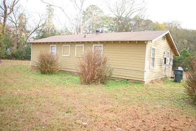 821 Lock St, Nacogdoches, TX 75964 - photo 2