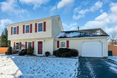 2303 Oak Knoll Dr, Toms River, NJ 08757 - photo 2