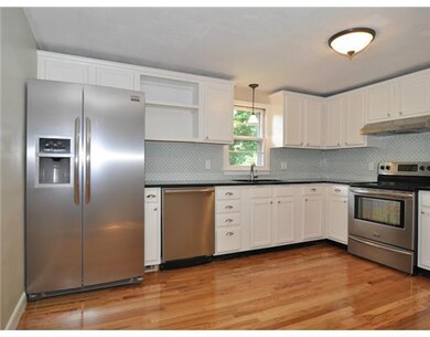 74 General Hawkins Dr, Warwick, RI 02888 - photo 3