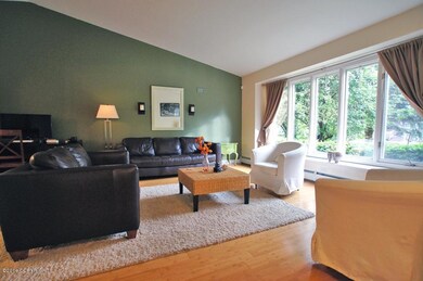 2400 Banbury Dr, Anchorage, AK 99504 - photo 2