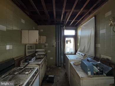 1110 S Conkling St, Baltimore, MD 21224 - photo 6