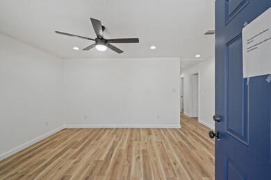 4154 Erby St unit A, Houston, TX 77087 - photo 3