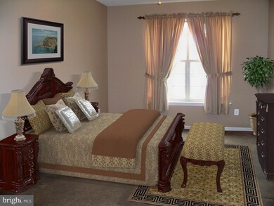 198 Meadowview Dr, Harrisburg, PA 17111 - photo 6