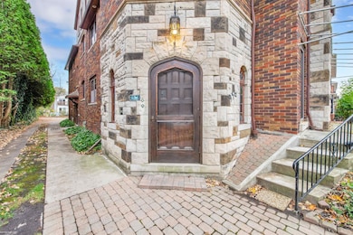 936 Trombley Rd, Grosse Pointe Park, MI 48230 - photo 2