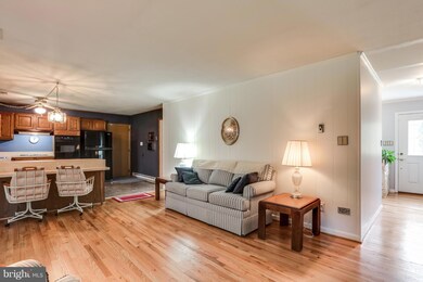 16400 Abbey Dr, Bowie, MD 20715 - photo 4