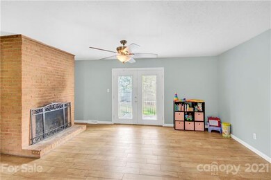 1940 Kendrick Cir, Shelby, NC 28152 - photo 7