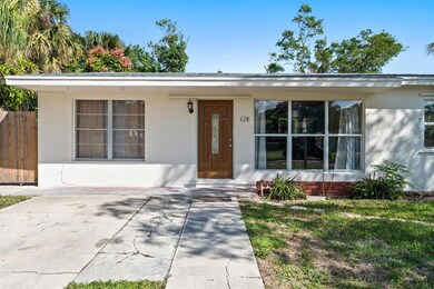 628 Snowden Dr Lake Worth FL-large-002-1