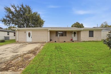 3904 Lakewood Dr, Fort Worth, TX 76135 - photo 3