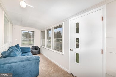 13 Helicopter Dr, Middle River, MD 21220 - photo 5