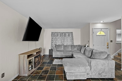 2001 Reservoir Rd, Little Rock, AR 72227 - photo 7