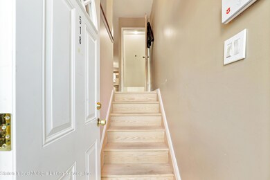 518 Midland Ave -4