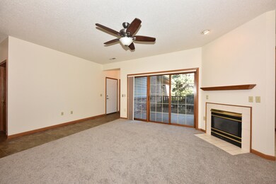 628 W Hillcrest Rd unit G, Saukville, WI 53080 - photo 5