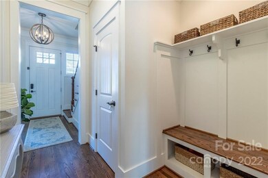 908 Millbrook Rd, Charlotte, NC 28211 - photo 5