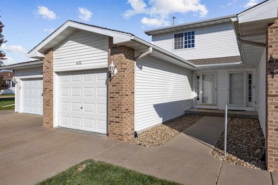 4430 Teal Ct unit 4430, Marion, IA 52302 - photo 2