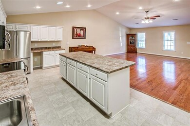 3140 Zoo Pkwy unit 803, Asheboro, NC 27205 - photo 7