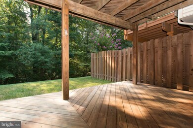 8039 Galla Knoll Cir, Springfield, VA 22153 - photo 6