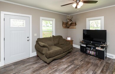 3819 E 30th St, Des Moines, IA 50317 - photo 5