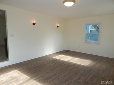 102 Wisteria St unit 1, Edison, NJ 08817 - photo 7