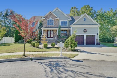 7 Christopher Ln Hazlet NJ-large-006-17-