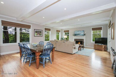 23 Chapel Ln Greenwich CT-small-008-15-0