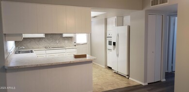 616 E Ellis Dr, Tempe, AZ 85282 - photo 2