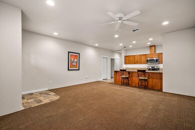 749SWKinsingtonCt-006