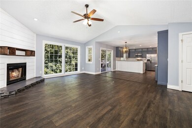 7 Wincanton Ln, Bella Vista, AR 72715 - photo 2