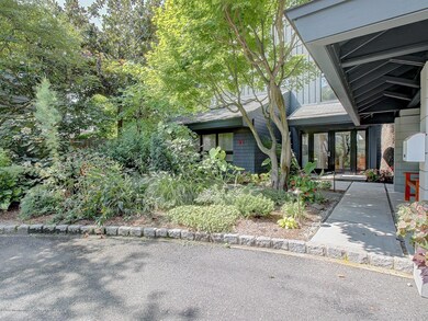 91 Applegate St, Red Bank, NJ 07701 - photo 2