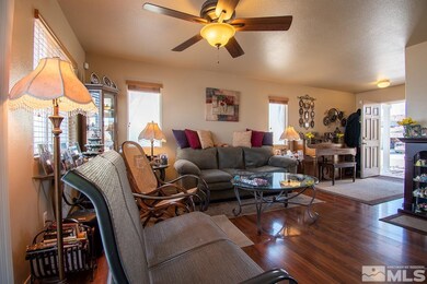 8761 Sunset Breeze Dr, Reno, NV 89506 - photo 3