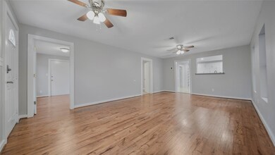 507 Carrell St, Tomball, TX 77375 - photo 5