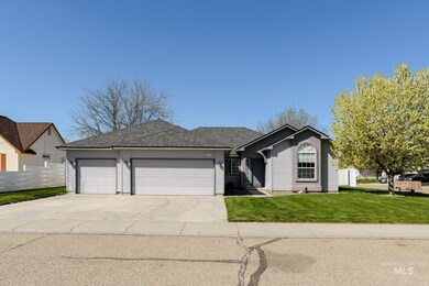 414 Autumn Dr, Nampa, ID 83686 - photo 2