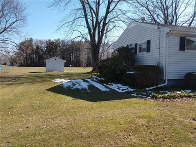 236 S Elm St, Jefferson, OH 44047 - photo 3