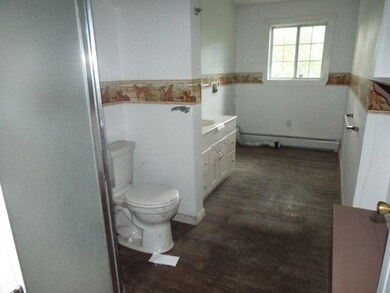 387 W Main St, Newport, VT 05855 - photo 6