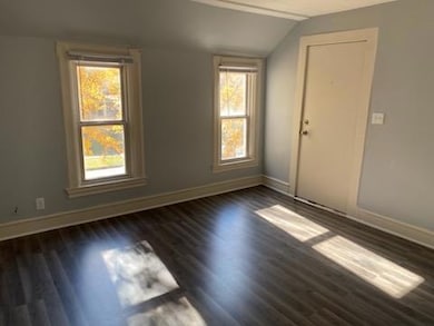 893 Jenks Ave, Saint Paul, MN 55106 - photo 2