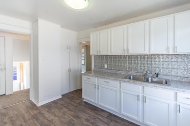 3916 10th Ave, Kenosha, WI 53140 - photo 2