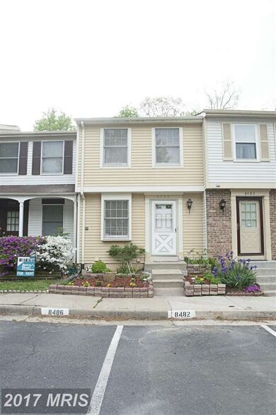 8482 Lazy Creek Ct, Springfield, VA 22153 - photo 2