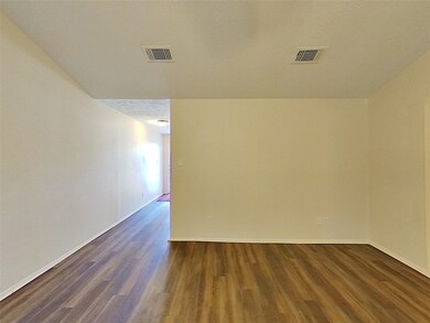 4555 Chestergate Dr, Spring, TX 77373 - photo 2