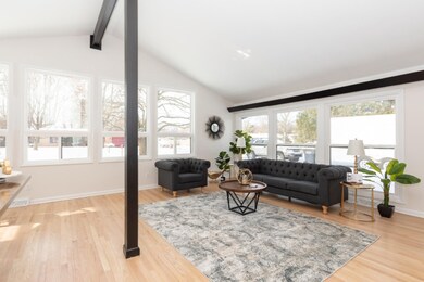 2611 Fairgrove-8