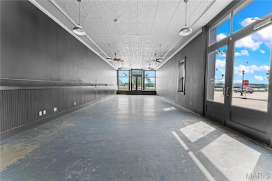 101 N 1st St, Clarksville, MO 63336 - photo 6