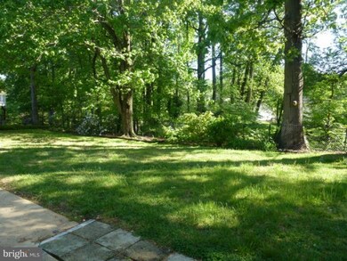 2101 Haycock Rd, Falls Church, VA 22043 - photo 5