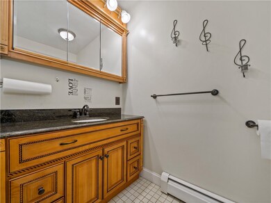 136 Eastgate Dr, Warwick, RI 02886 - photo 4