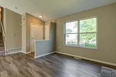 Living Room - Entry