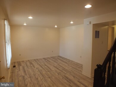 304 Saint Andrews Ln, Westminster, MD 21158 - photo 5