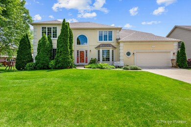 2408 Cloverdale Rd, Naperville, IL 60564 - photo 2