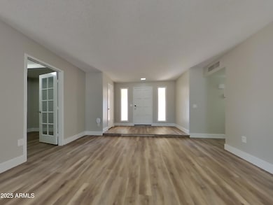 1128 W Hermosa Dr, Tempe, AZ 85282 - photo 2