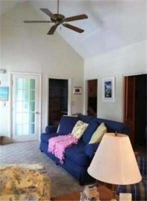 41 Hobart Ln, Rockland, MA 02370 - photo 4