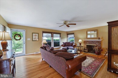 2059 Matsons Cir, Villanova, PA 19085 - photo 2