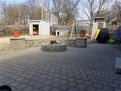 3600 SW Cambridge Terrace, Topeka, KS 66610 - photo 4