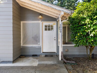 2009 SE 158th Ave, Portland, OR 97233 - photo 2